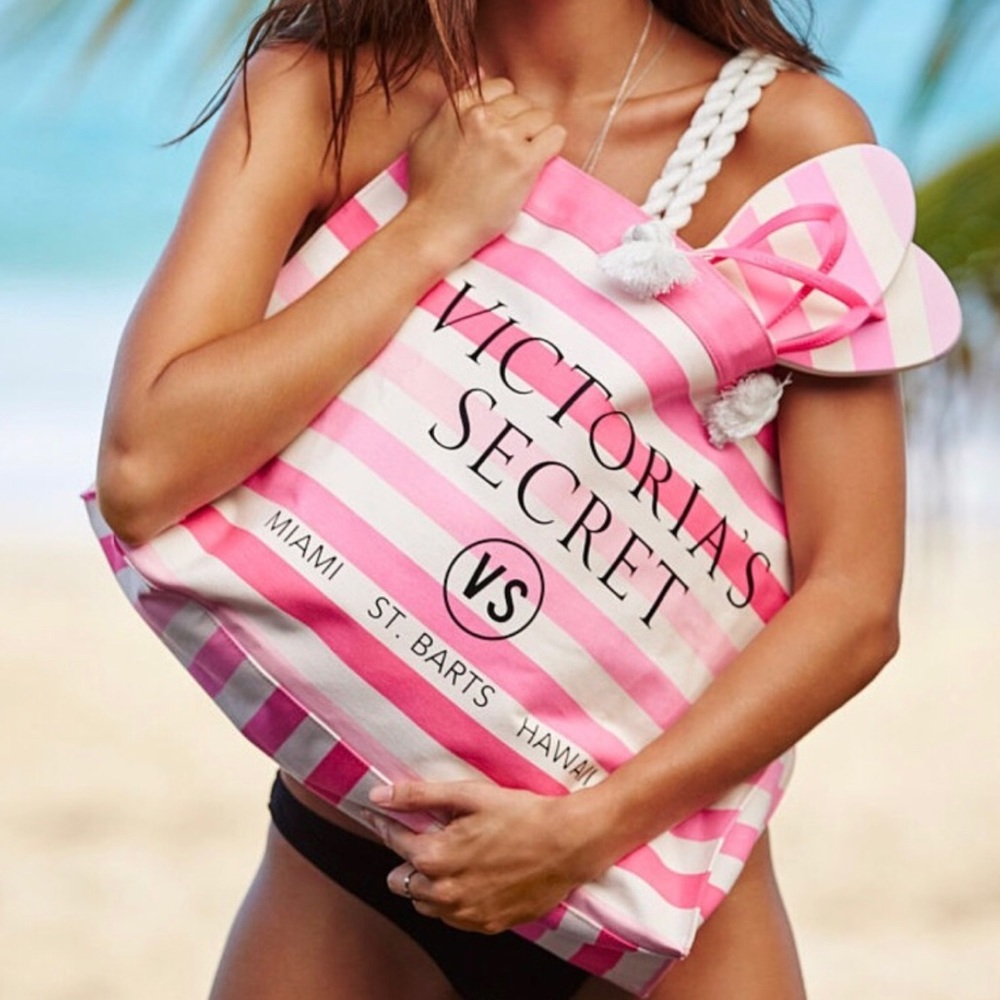 ๐๐โ๏ธ Victoria's Secret tote & flip flop set - Picture 1 of 4